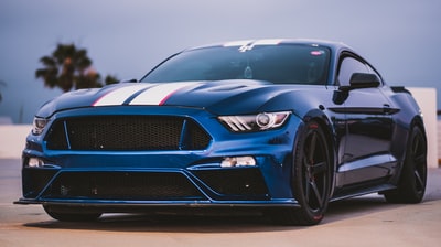 blue sports coupe
